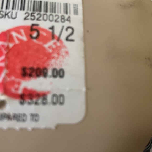 Kate Spade Ladies shoe - Picture 10 of 11